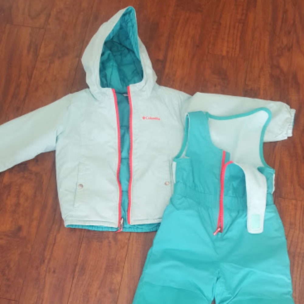 Columbia girls 4T reversible ski coat and pants